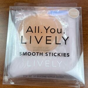 NWT Lively Stickie Silicone Nipple Covers Toasted Almond Smooth Reusable